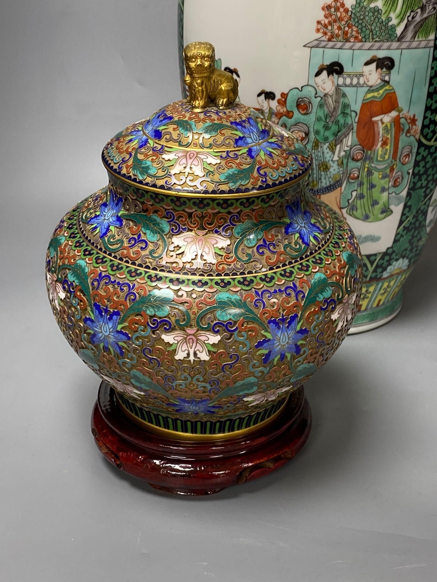 A Chinese cloisonne enamel jar and cover, 22cm a large Chinese famille verte vase, 47cm and three other items